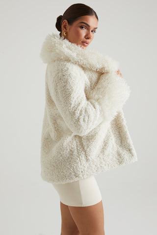 Cozy Shearling Coat with Fur Collar