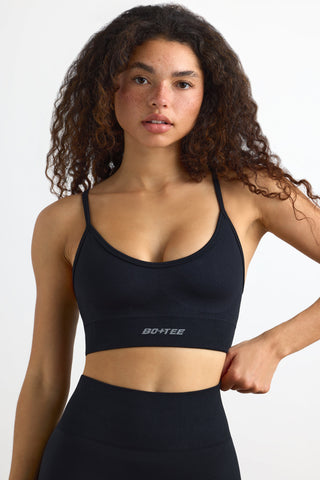 Sculpted Scoop Neck Sports Bra