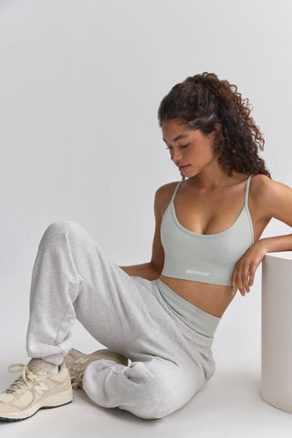 Sculpted Scoop Neck Sports Bra